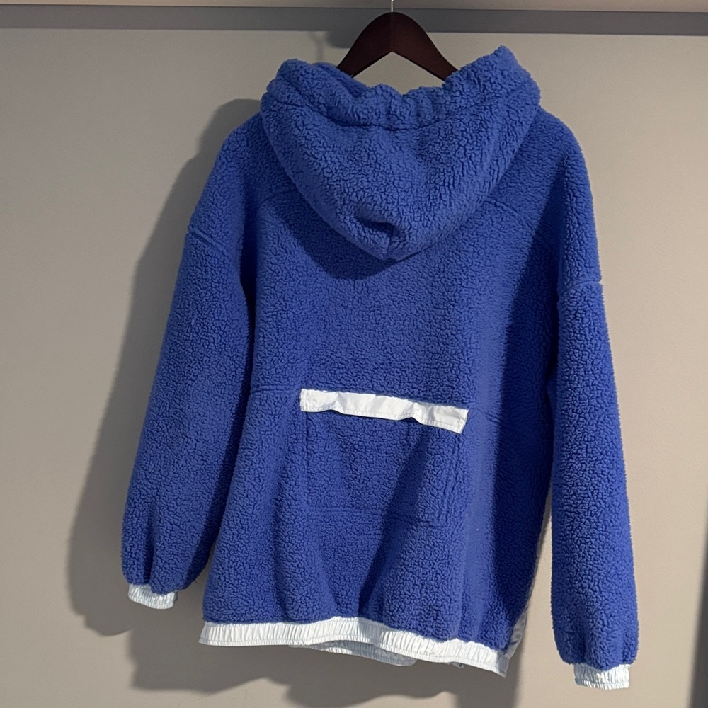 Altar’d State Blue and White Fleece Hoodie XS Oversized - Picture 9 of 10